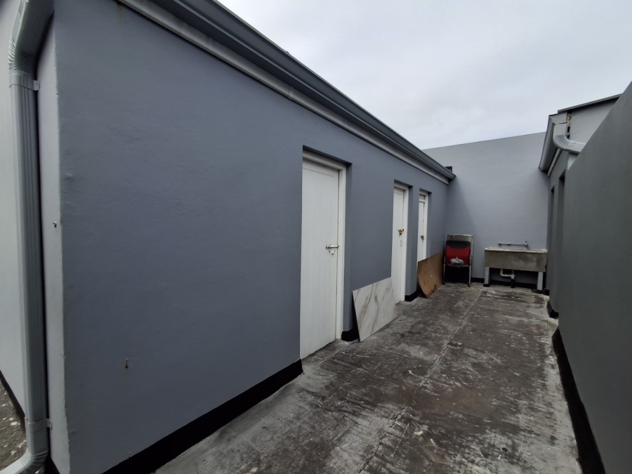 2 Bedroom Property for Sale in Quigney Eastern Cape